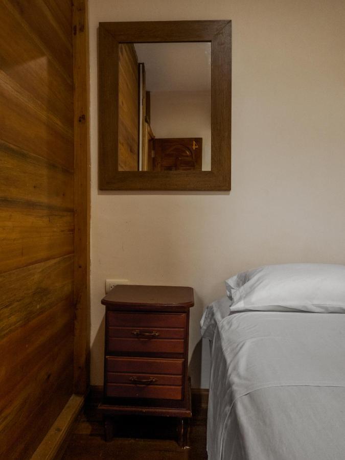 Hostal Tortuga Dorada Puerto López Exteriör bild