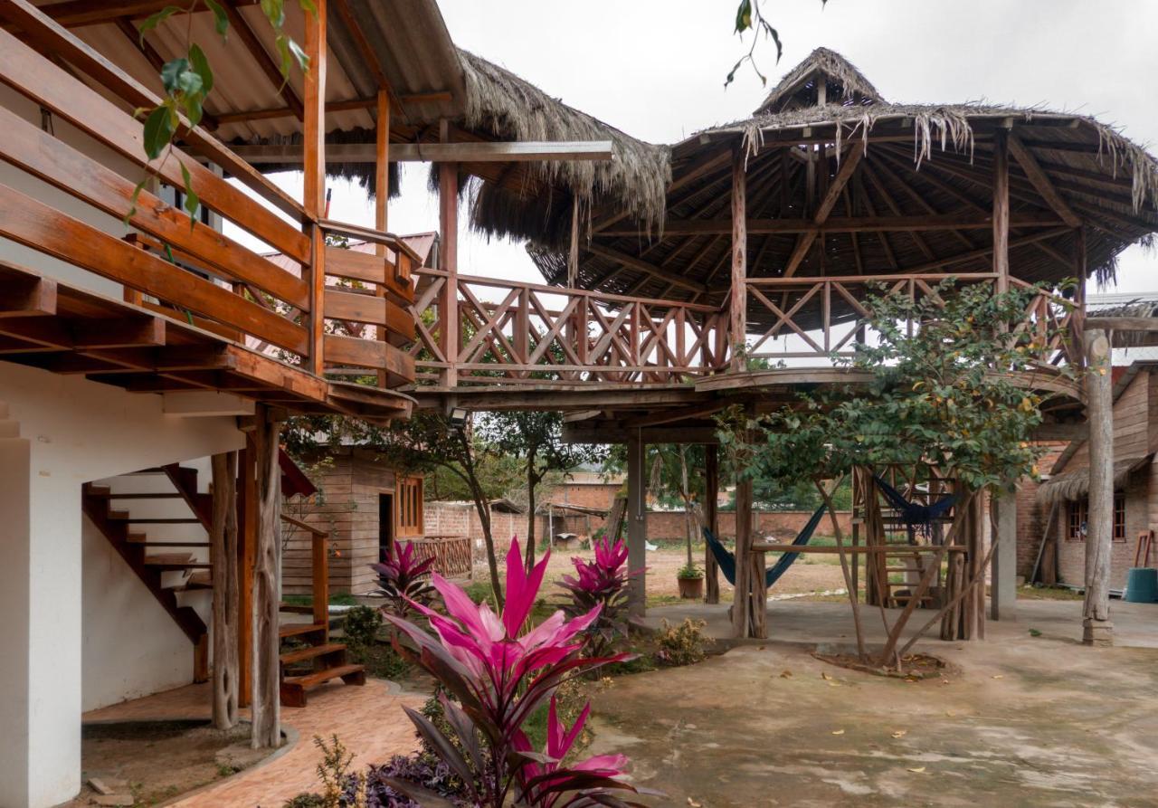 Hostal Tortuga Dorada Puerto López Exteriör bild