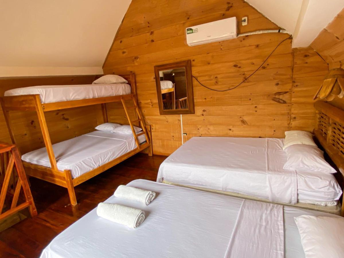 Hostal Tortuga Dorada Puerto López Exteriör bild