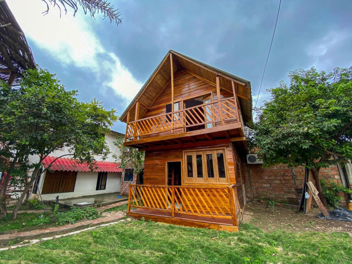 Hostal Tortuga Dorada Puerto López Exteriör bild